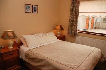 Cradog Farmhouse B&b