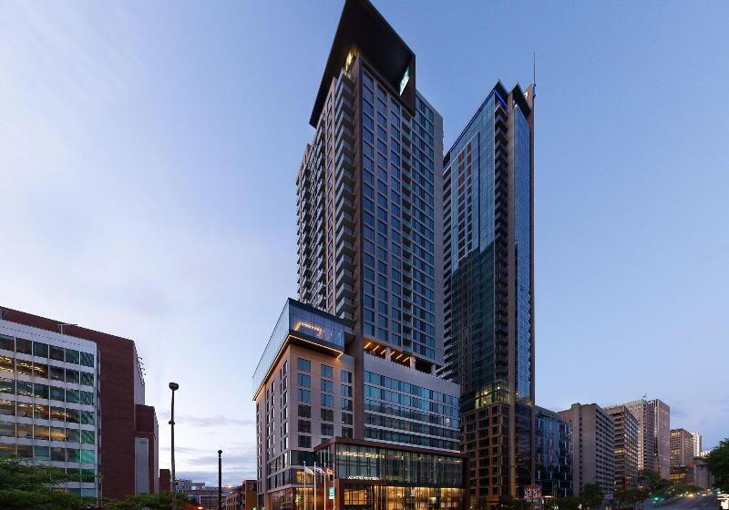 בית מלון כפרי Hôtel Ac Montréal Centre Ville