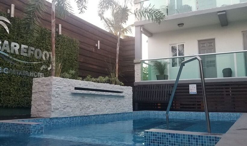 בית מלון כפרי Barefoot Caye Caulker