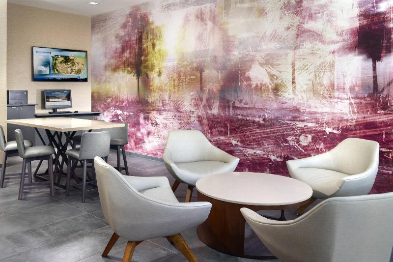 호텔 Courtyard By Marriott Lagrange