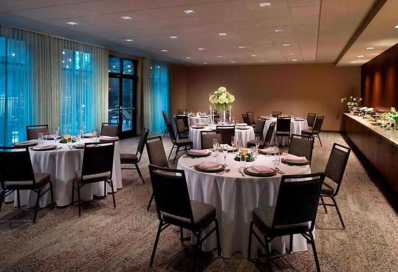 호텔 Courtyard By Marriott Lagrange