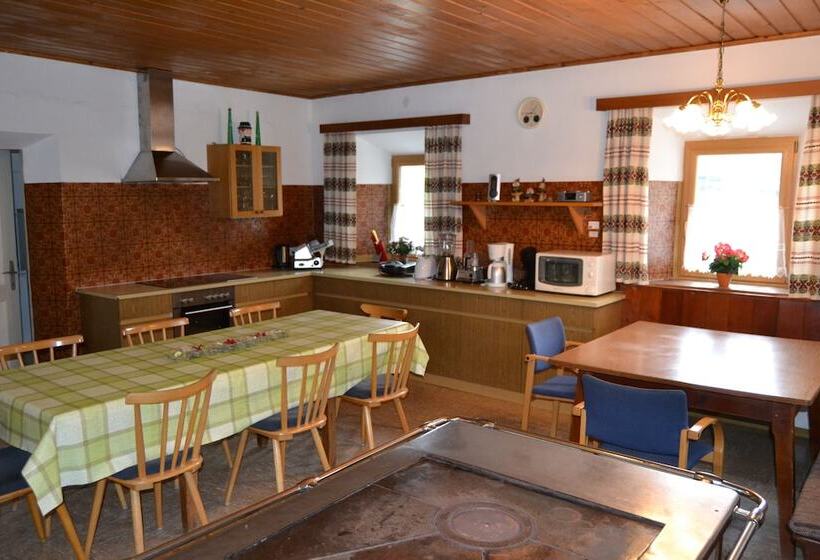 Отель Ferienhaus Toeldererhof