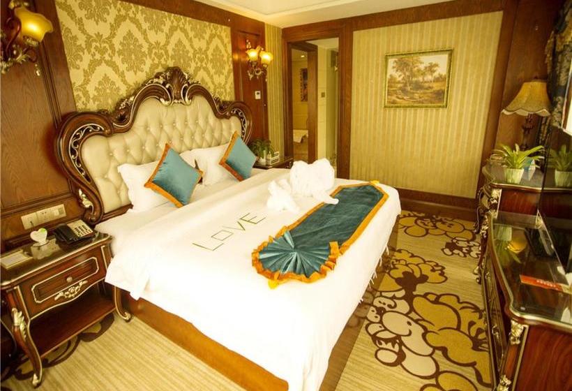 هتل Chengdu French Theme Gold Palace