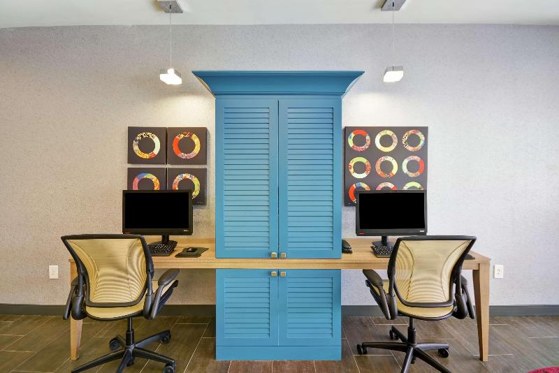 هتل Home2 Suites By Hilton Atlanta W Lithia Springs