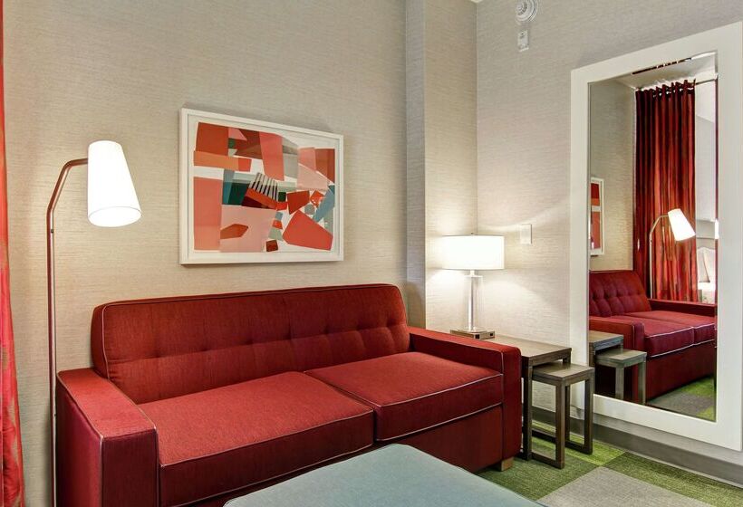 هتل Home2 Suites By Hilton Montreal Dorval