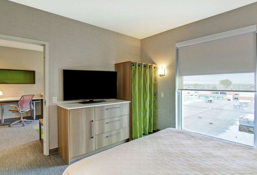هتل Home2 Suites By Hilton Montreal Dorval