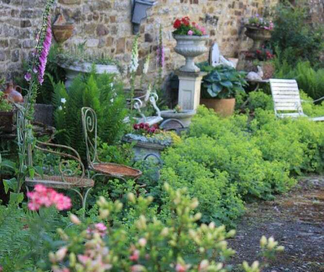 Отель La Passiflore B&b