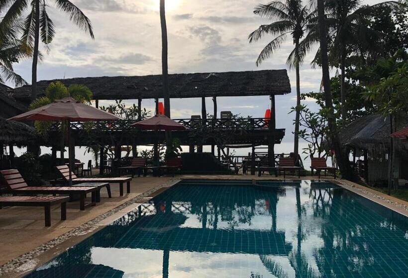 ホテル Moonwalk Lanta Resort