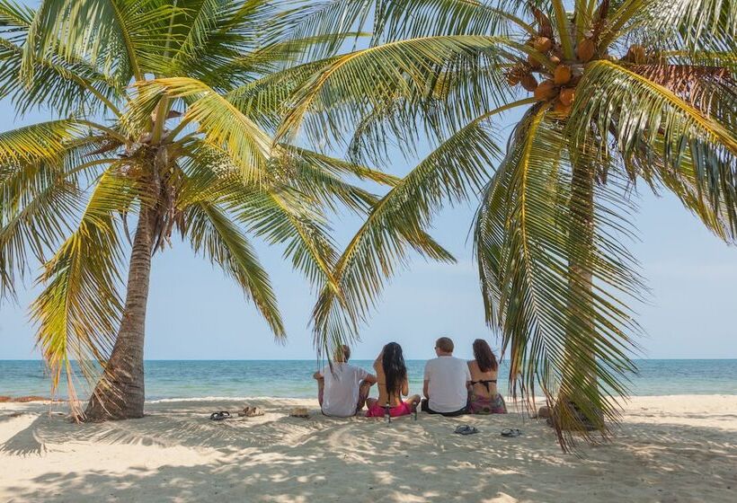 בית מלון כפרי Naia Resort And Spa