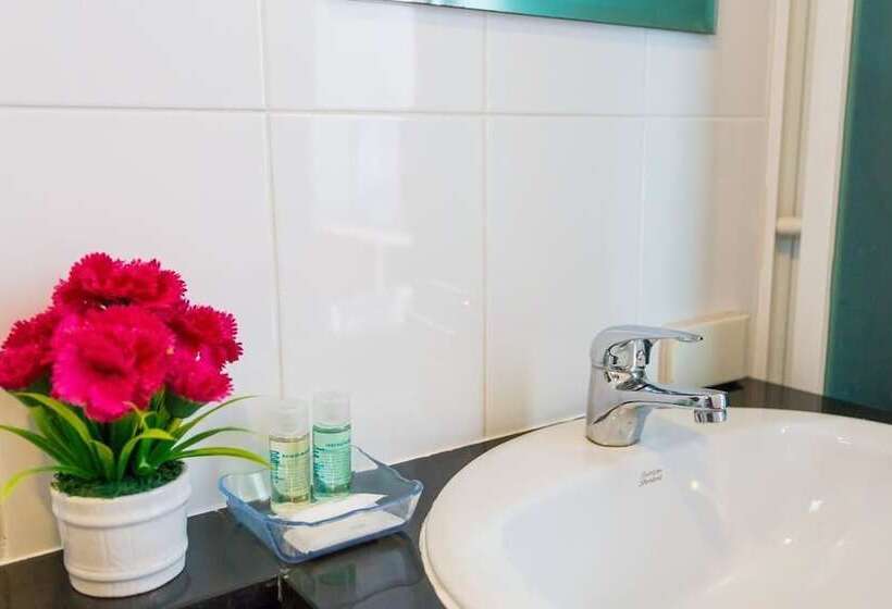 בית מלון כפרי Nouveau Guesthouse