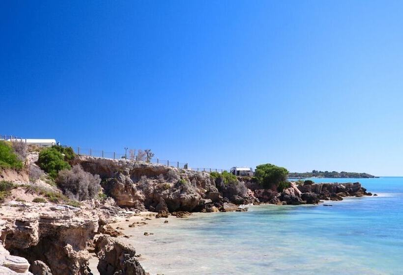 هتل Sea Vu Caravan Park