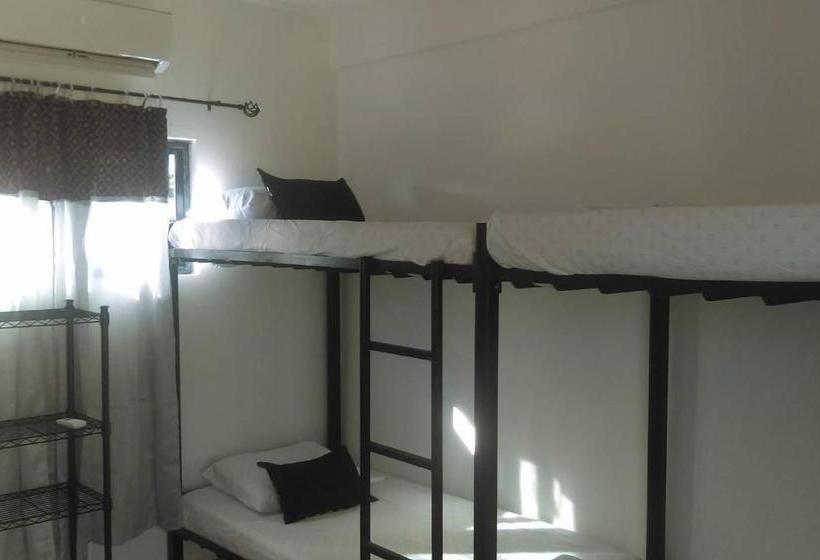 Отель The Beach Club Resort At Caye Caulker