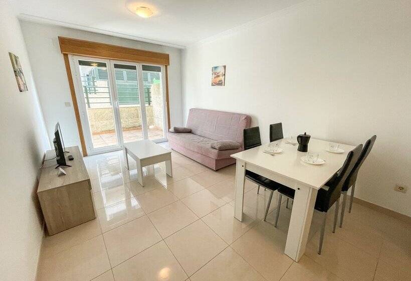 Apartamentos Playa De La Lanzada 3000