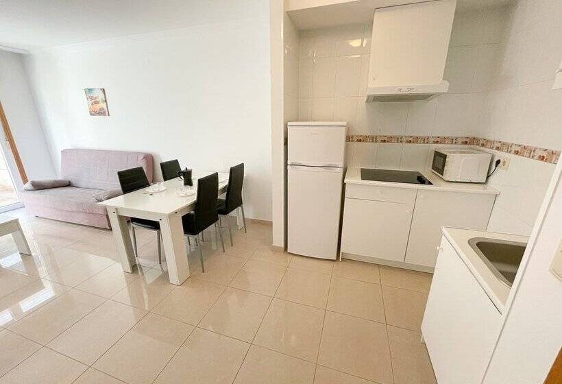 Apartamentos Playa De La Lanzada 3000