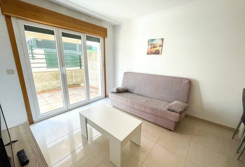 Apartamentos Playa De La Lanzada 3000