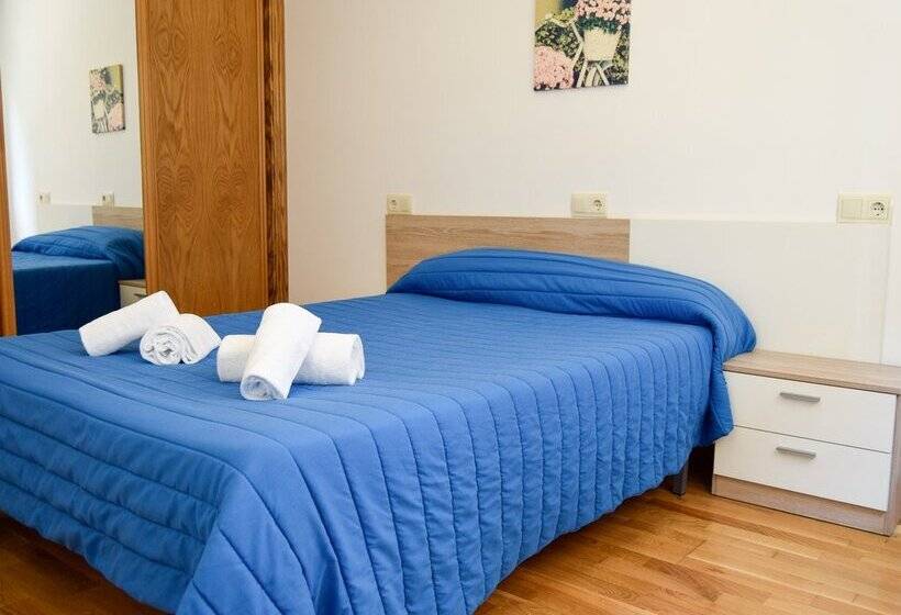 Apartamentos Playa De La Lanzada 3000