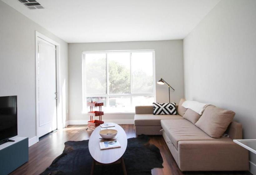 هتل Kasa Santa Clara North