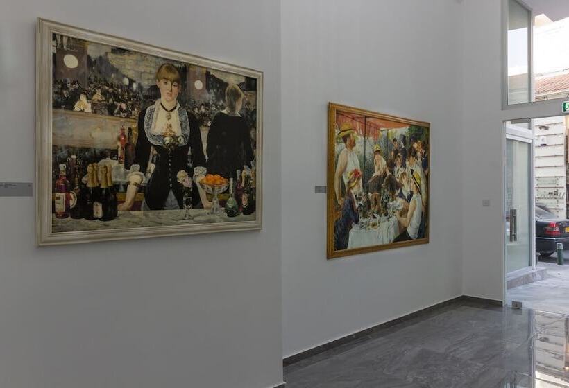 هتل Art & Wine Studios And Apts