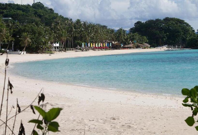 בית מלון כפרי Boracay Ocean Bay