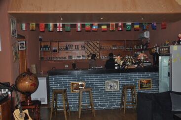هتل Dengfeng Climb International Hostel
