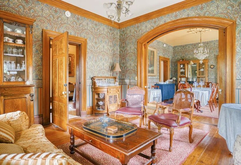 هتل Galena Inn Formerly Victorian Mansion