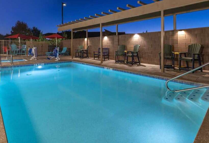فندق Home2 Suites By Hilton Kingman