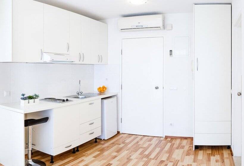 هتل Kis Residence