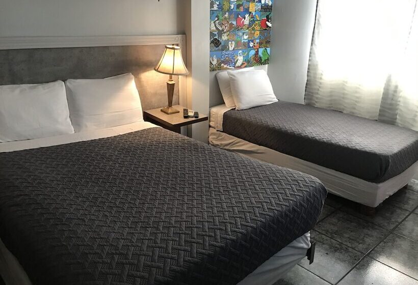 هتل Kuri Suites