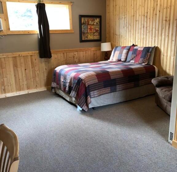 فندق Red Lodge Inn