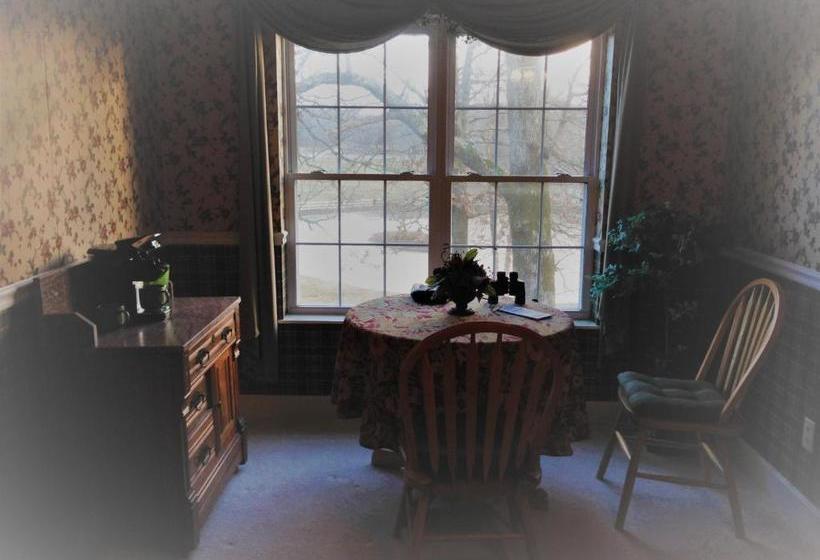 호텔 Swan Song Inn