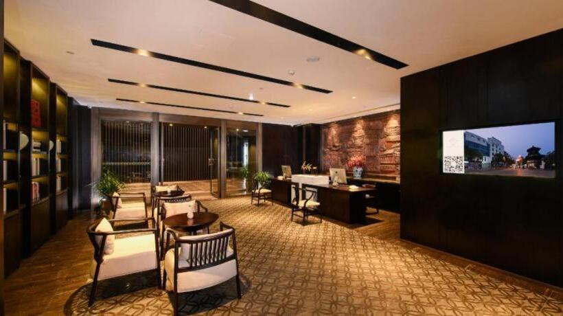 The Hotel V Nanjing Confucius Temple