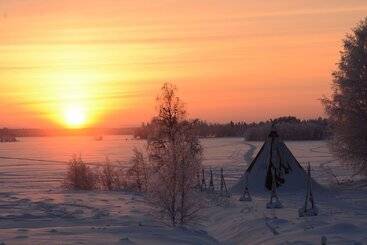 هتل Apukka Resort
