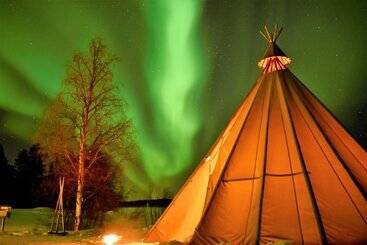 هتل Apukka Resort