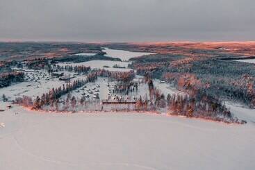 هتل Apukka Resort