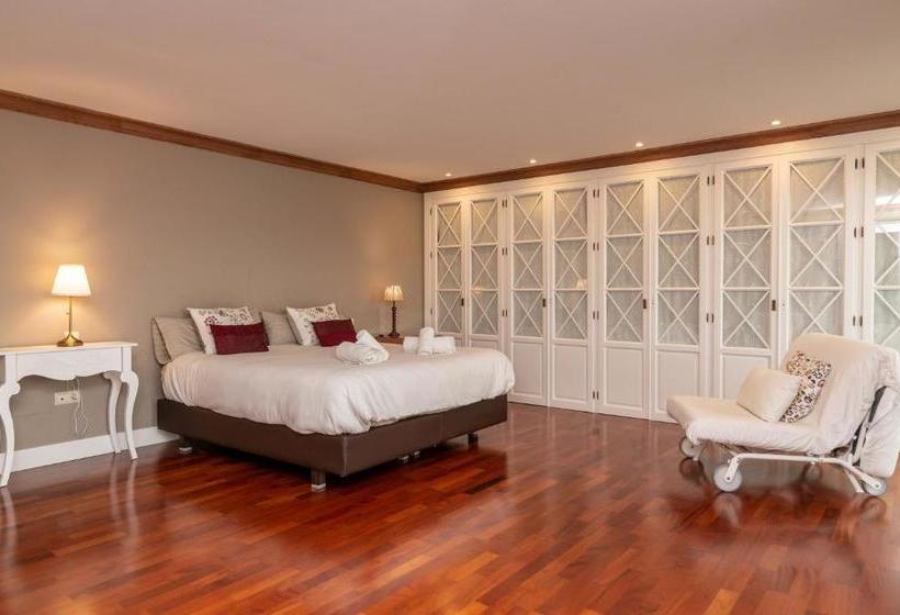 هتل Benalmádena Coast Villa