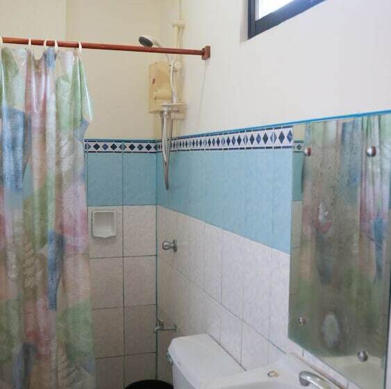 בית מלון כפרי Coral Dive Resort