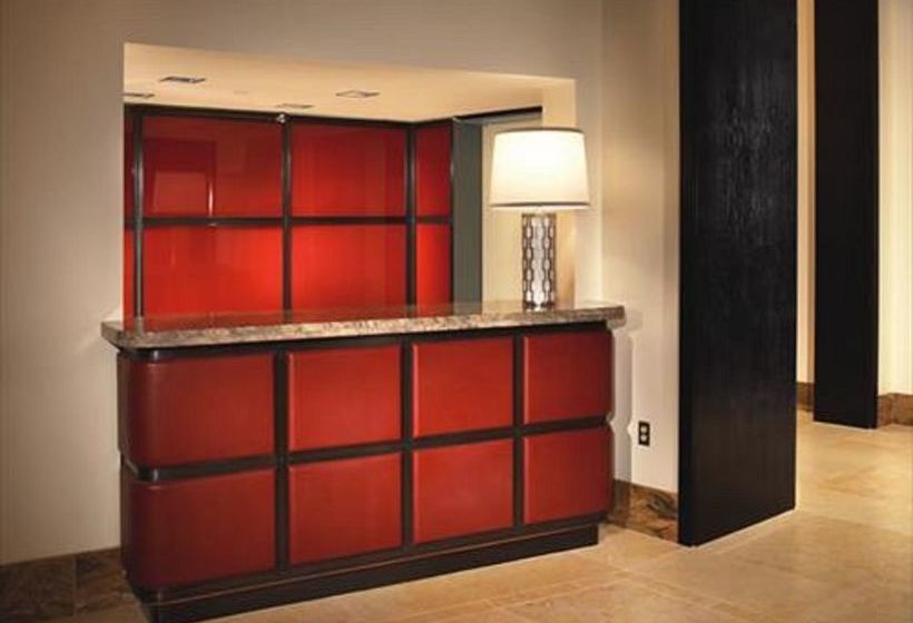 هتل Global Luxury Suites at Metropolitan South