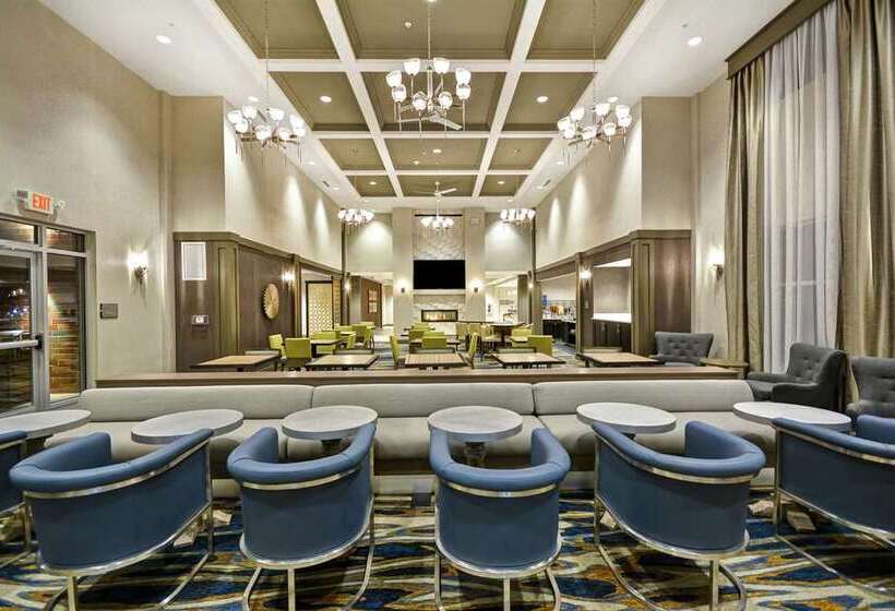 هتل Homewood Suites By Hilton Detroit