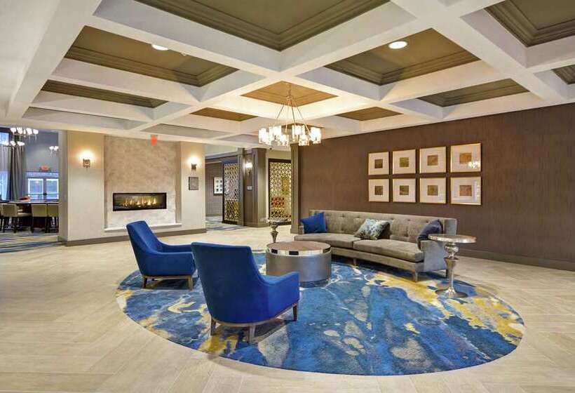 هتل Homewood Suites By Hilton Detroit