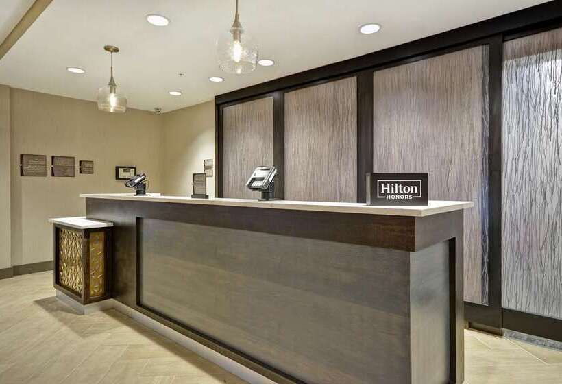 هتل Homewood Suites By Hilton Detroit