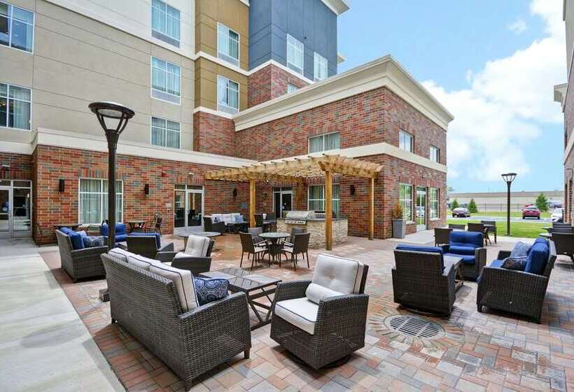 هتل Homewood Suites By Hilton Detroit