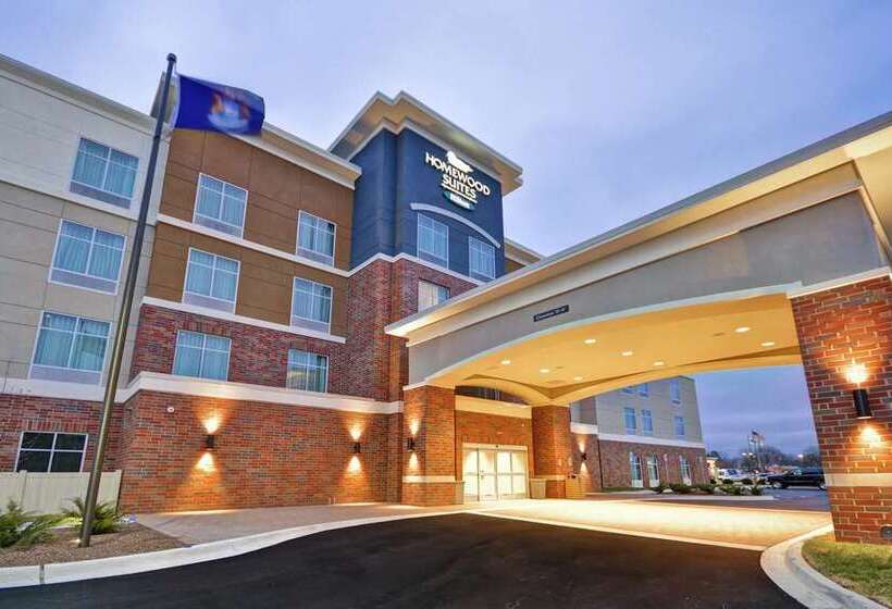 هتل Homewood Suites By Hilton Detroit