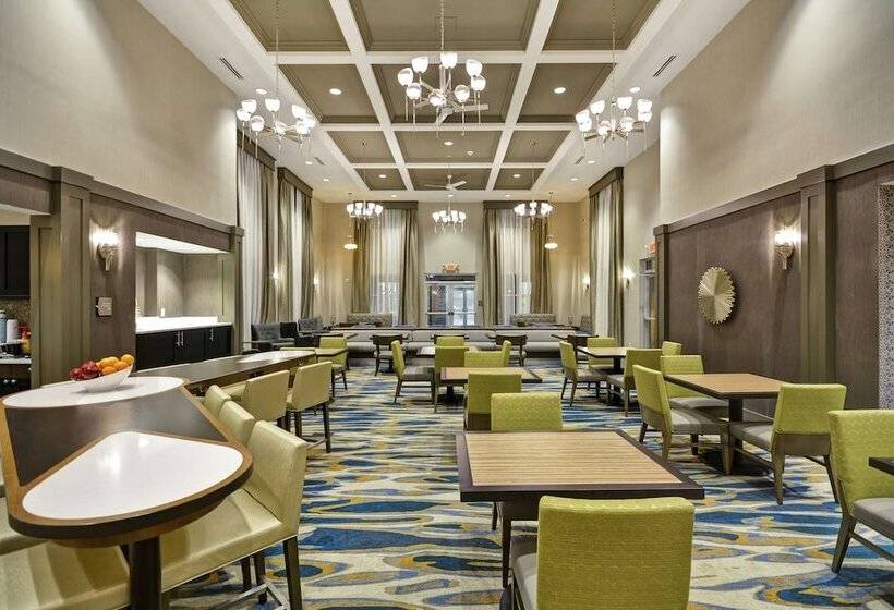 هتل Homewood Suites By Hilton Warren Detroit