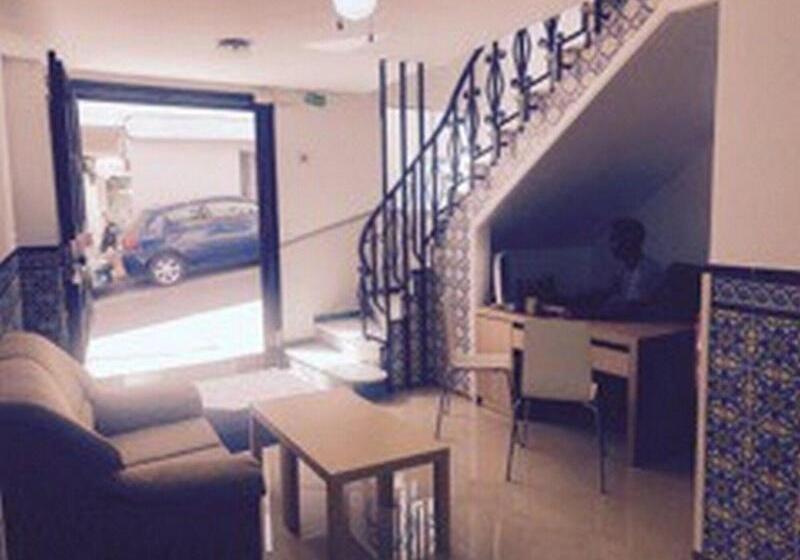 هتل Hostel Bohemia