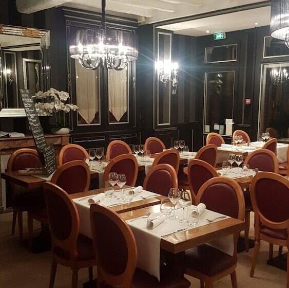 هتل La Champagne Ardenne   Cabourg