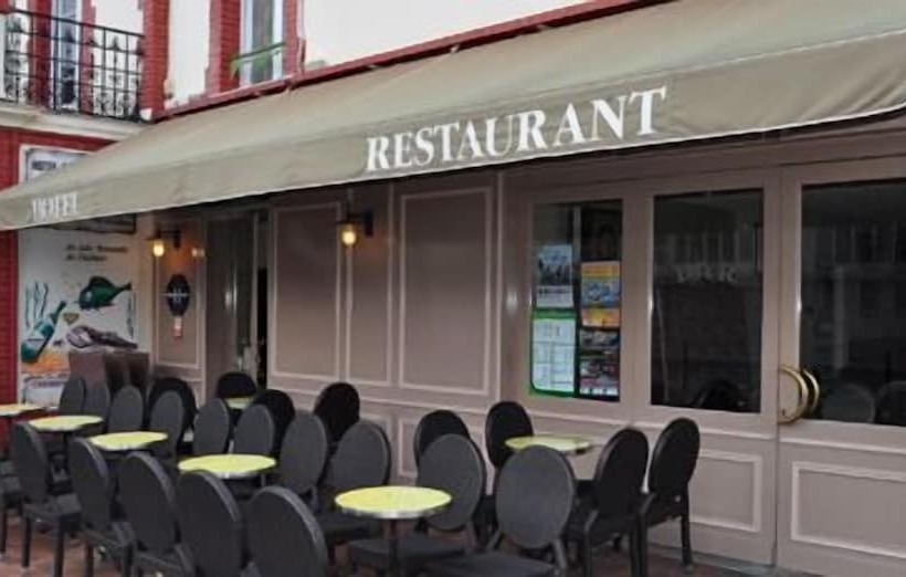 هتل La Champagne Ardenne   Cabourg
