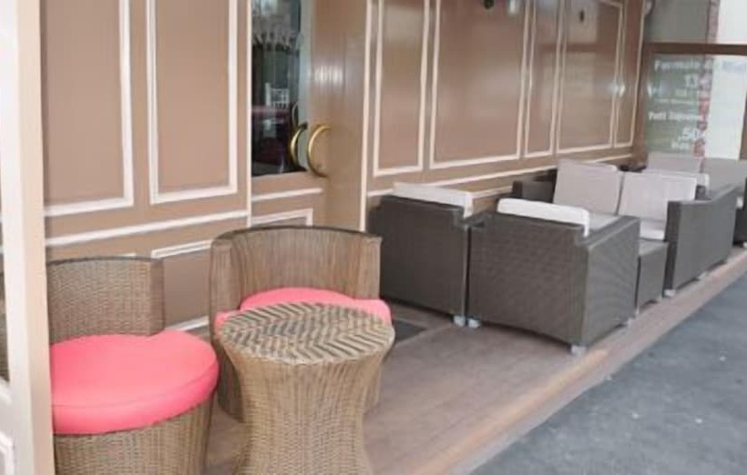 هتل La Champagne Ardenne   Cabourg