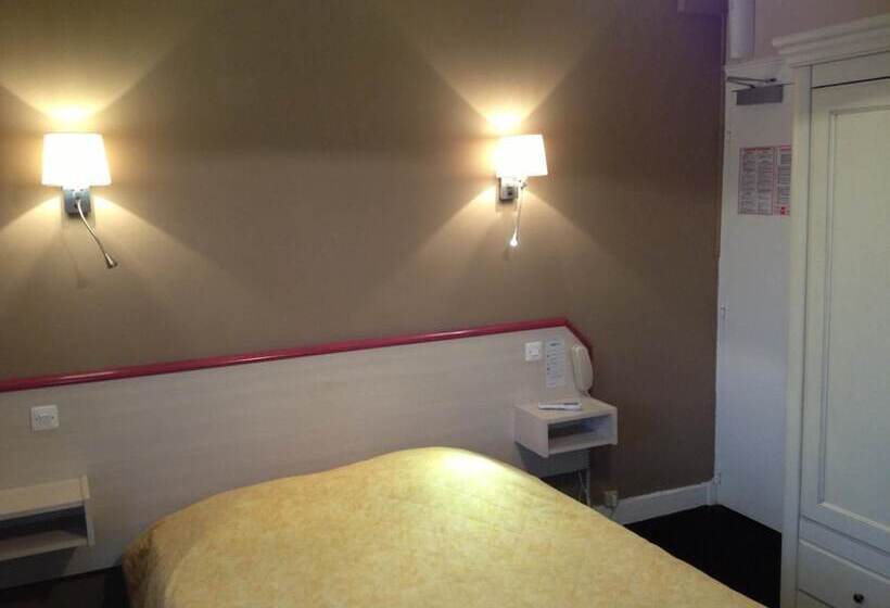 هتل La Champagne Ardenne   Cabourg