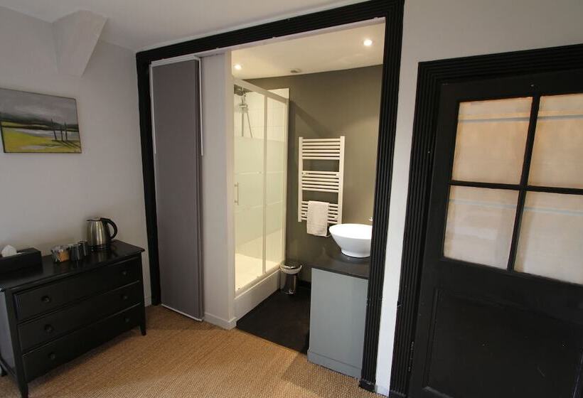 هتل La Haute Flourie   Bed And Breakfast  Chambres D Hôtes