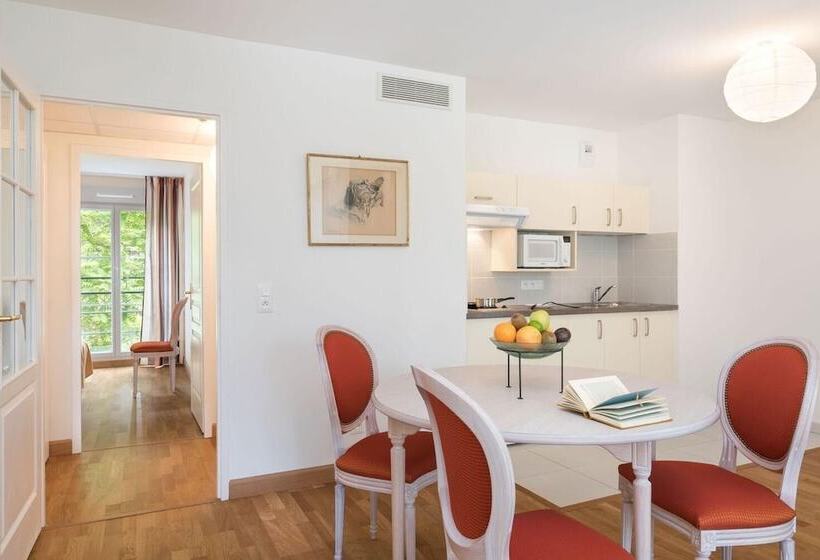 هتل Médicis Home Dijon Les Petites Roches